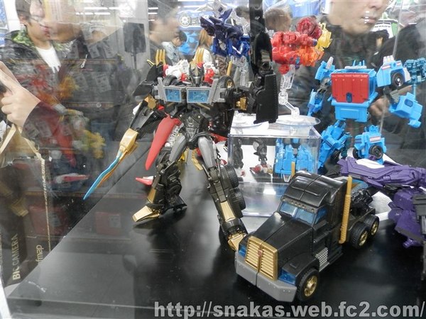 Transformers Bic Camera Nagoya Station West Fan Event   Fotress Maximus, Masterpiece, Prime  (32 of 50)